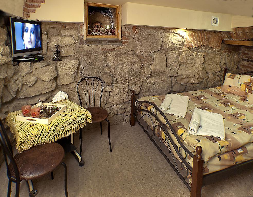 Niko Hostel Liov Cameră foto
