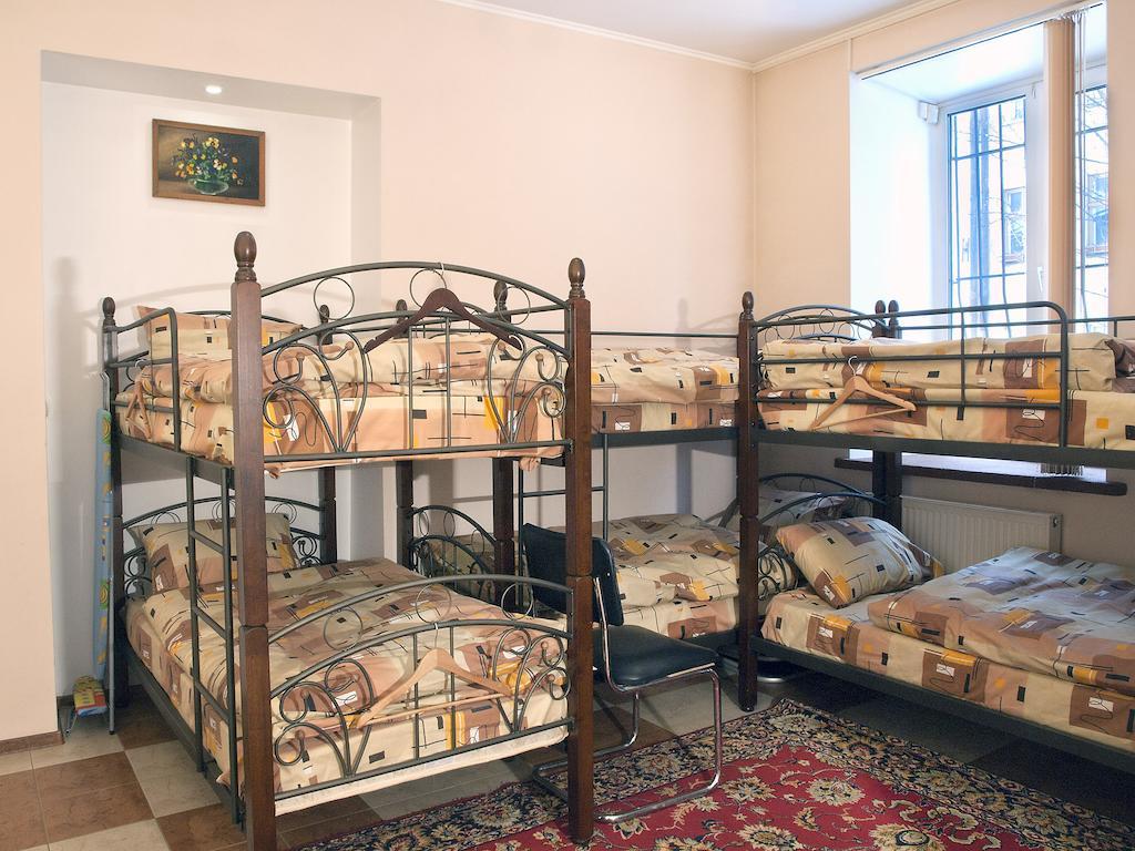 Niko Hostel Liov Cameră foto